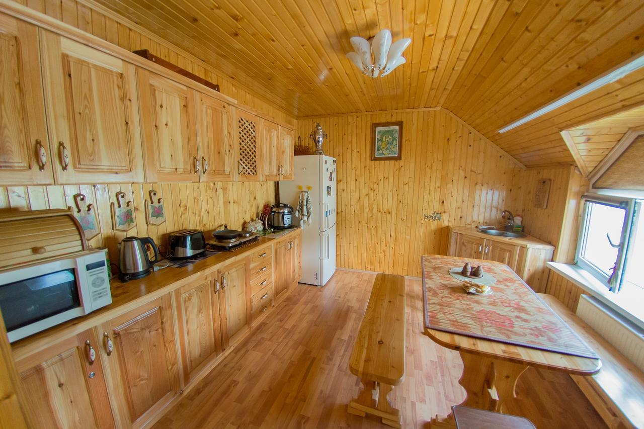 Guest House Suzirya Karpat Iaremcea Exterior foto