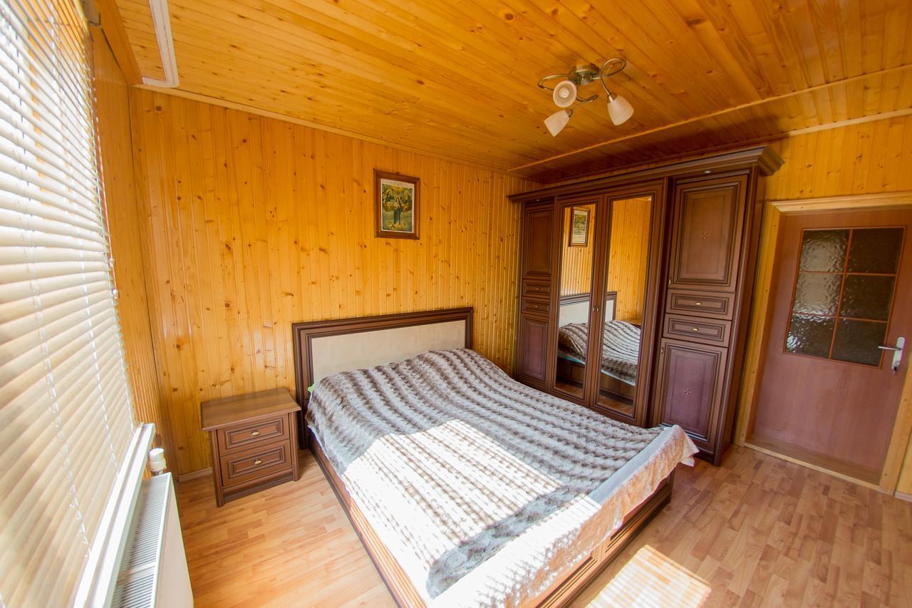 Guest House Suzirya Karpat Iaremcea Exterior foto